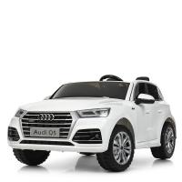 купить Детский полноприводный джип Audi Q5 M 5394EBLR-1 с кожаным сиденьем (белый)